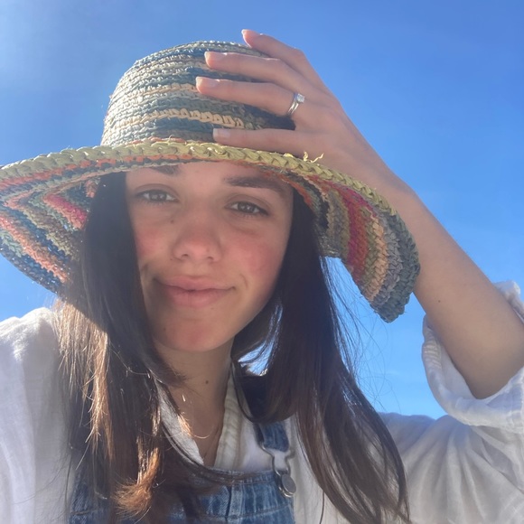 1olivialeach